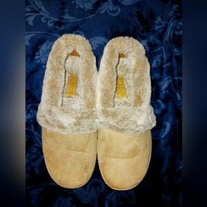 Womans house slippers